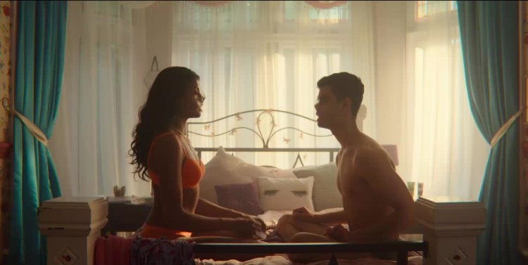 Половое воспитание сцены