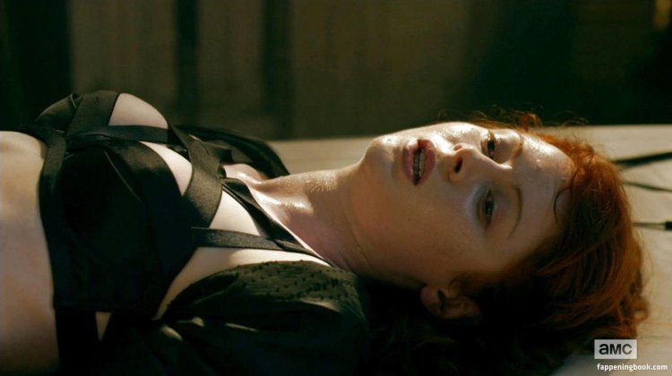 Голые сиськи Эмили Мортимер