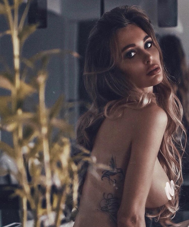 Лилия Ермак грудь