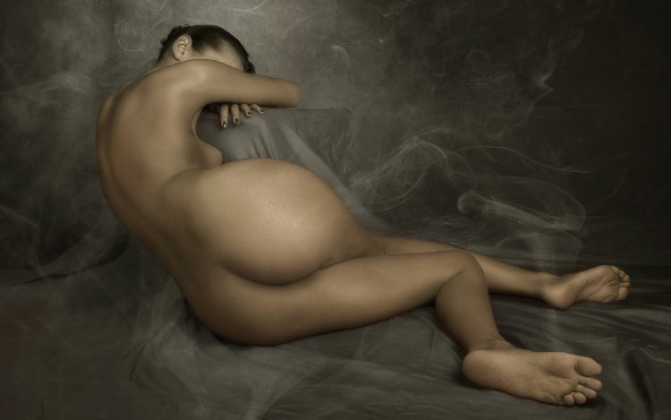 Нагая попа в искусстве