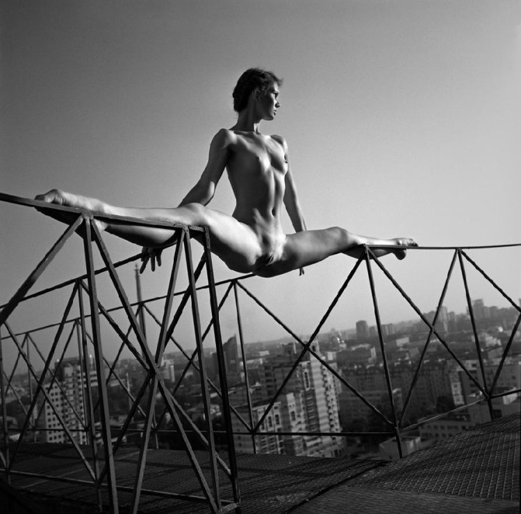 Необычные ракурсы для ню фотосессии