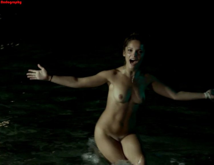 Алис Исааз голая в фильме