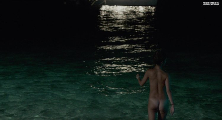 Элис Ив топлесс