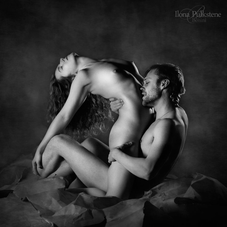 Фотосессии голых мужчин и женщин