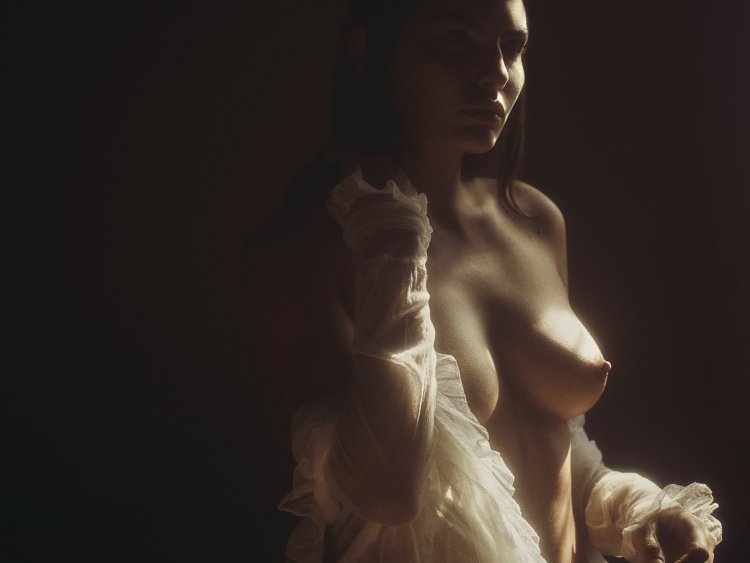 Алисса Миллер модель ню