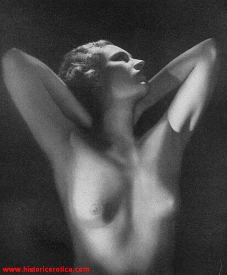 Рената Литвинова голая в кино