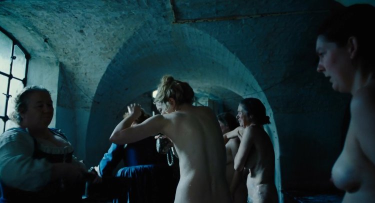 Эмили Джин Стоун голая