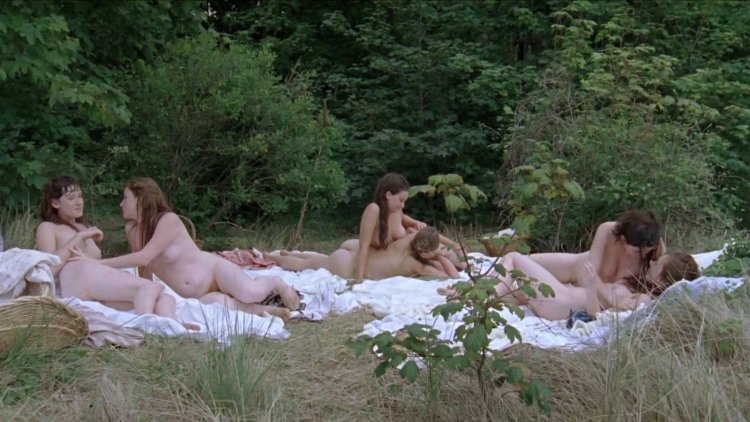 Каролина Ерузалимская ню