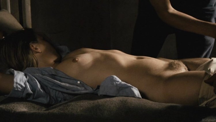 Алис Исааз hot