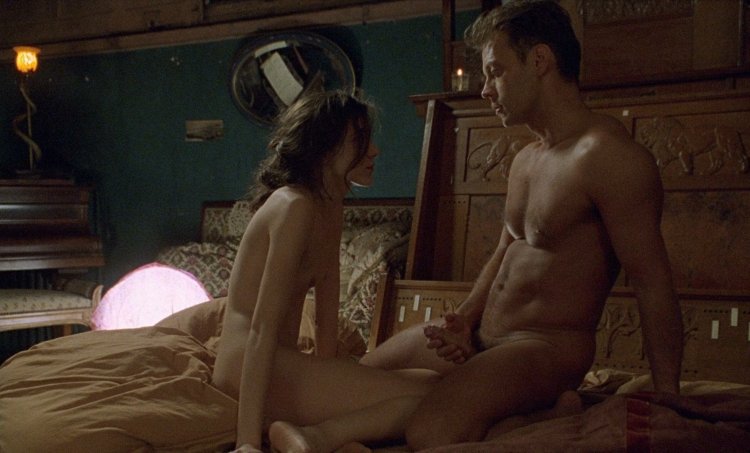 Каролин Дюсе эротические сцены