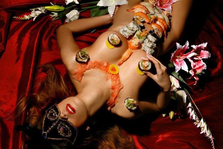 Прекрасные голые женщины