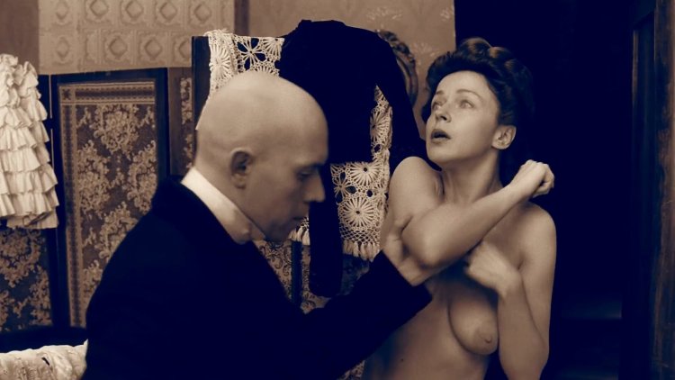 Динара Друкарова про уродов и людей 1998