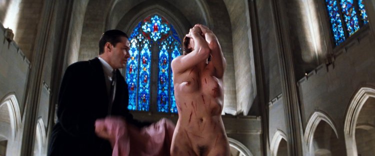 Шарлиз терон голая адвокат дьявола