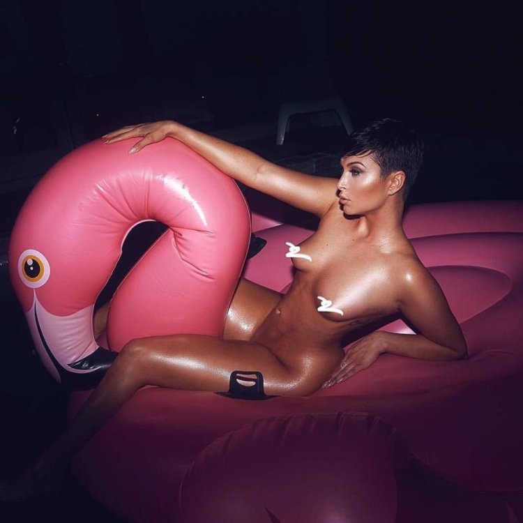 Захру Элис (Zahra Elise)порно