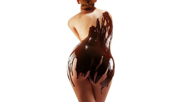 Блондинка в шоколаде эротическая сцена