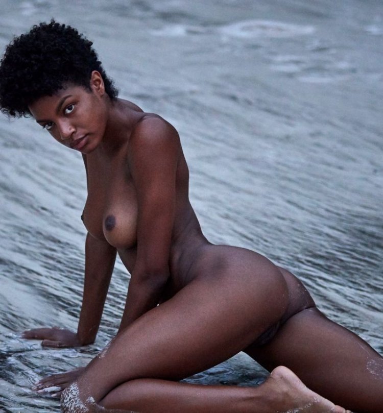 Ebonee Davis / эбони Дэвис nude