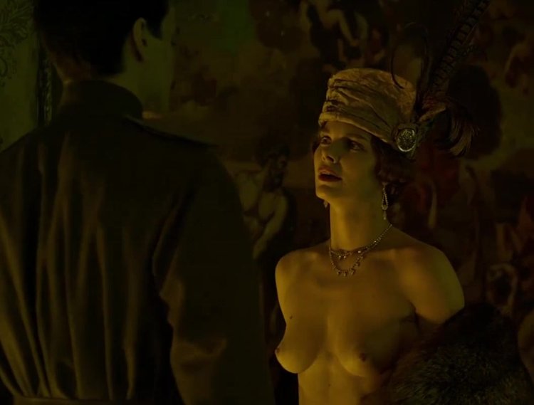 Лиза Боярская обнажёнка