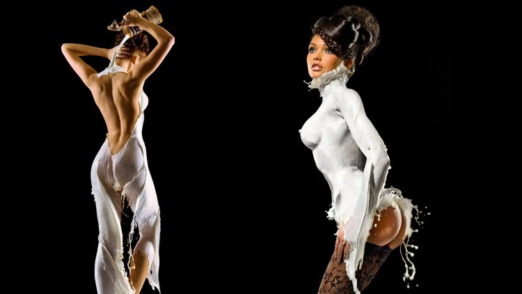 Эротическая фотосессия с молоком