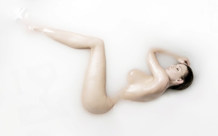 Tatiana vladimirova в молоке голая