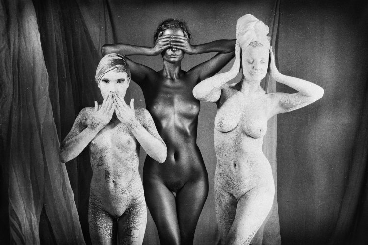 Голый театр спектакль "вакханки"