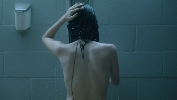 Эмма Дюмон постельные сцены