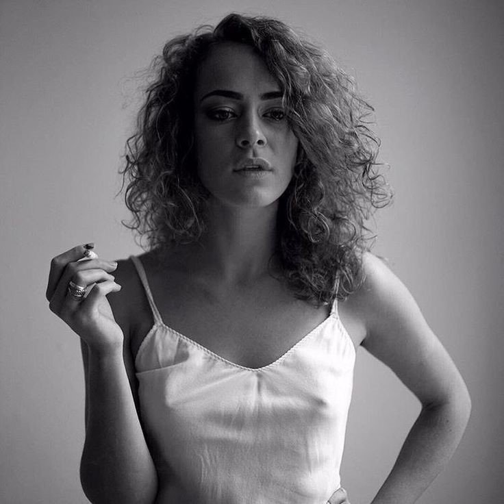 Аглая Тарасова в постели