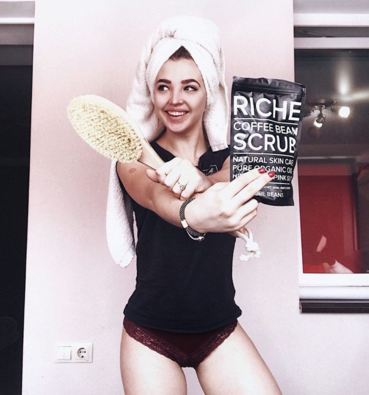 Анна Покровская слив