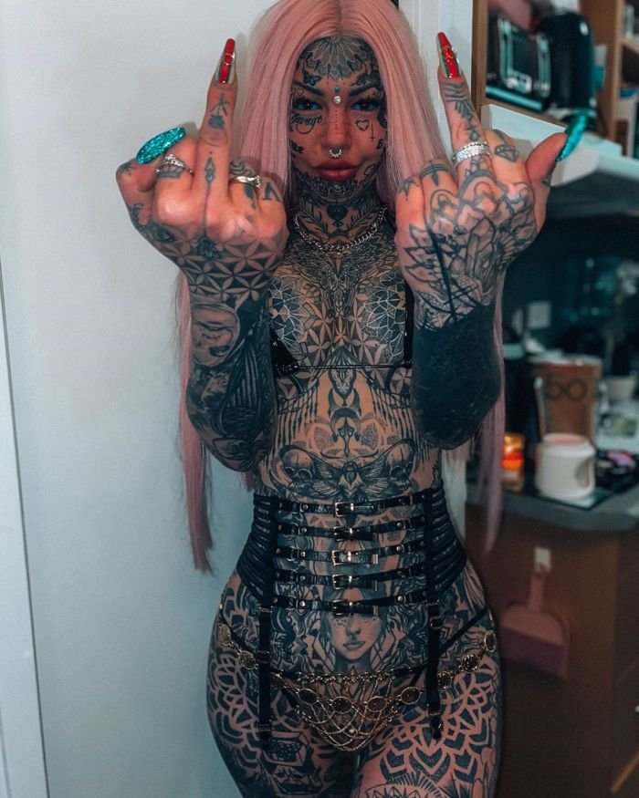 Эмбер нюкам