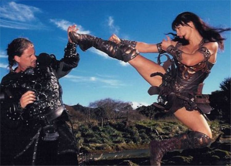 Зои Белл горячие