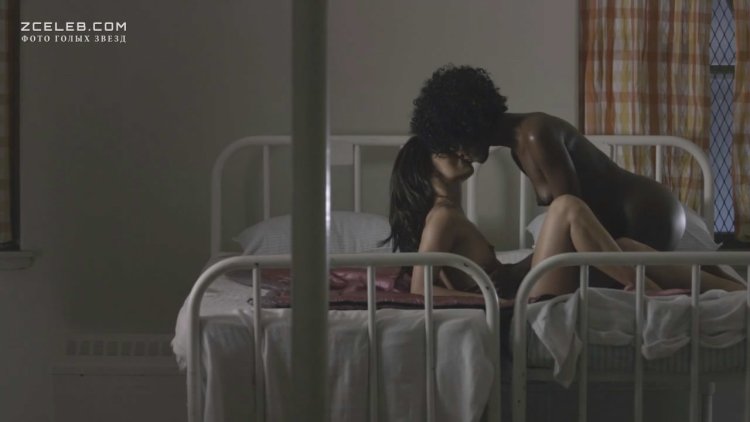 Откровенные сцены