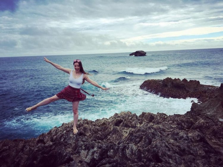 Британи Сноу в Нижнем