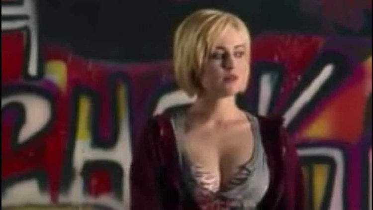 Шарлотта Салливан Алиса 2009