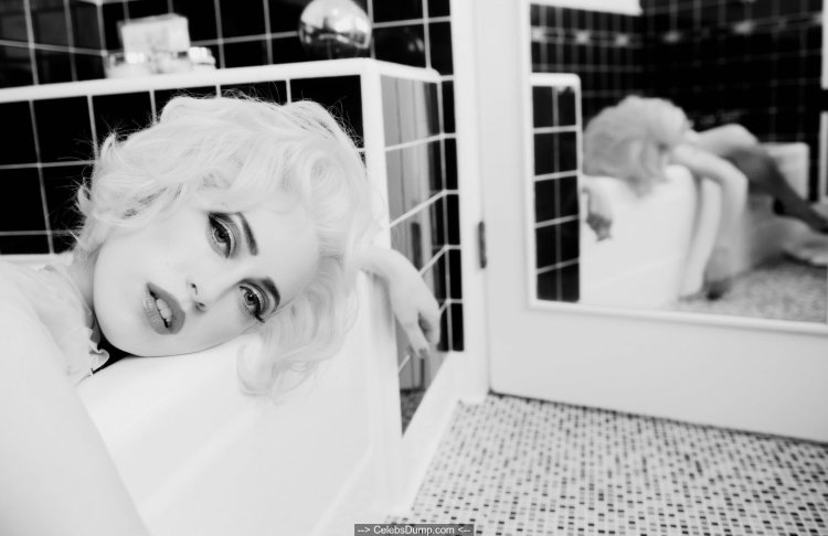 Порнозвезда Шарлотта 18