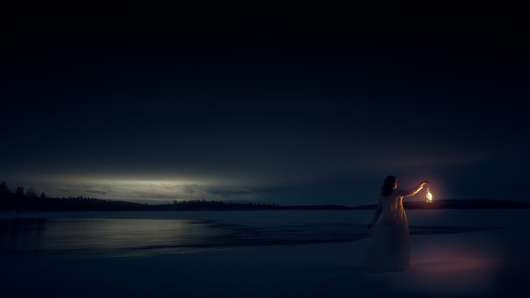 Ночное купание девушек