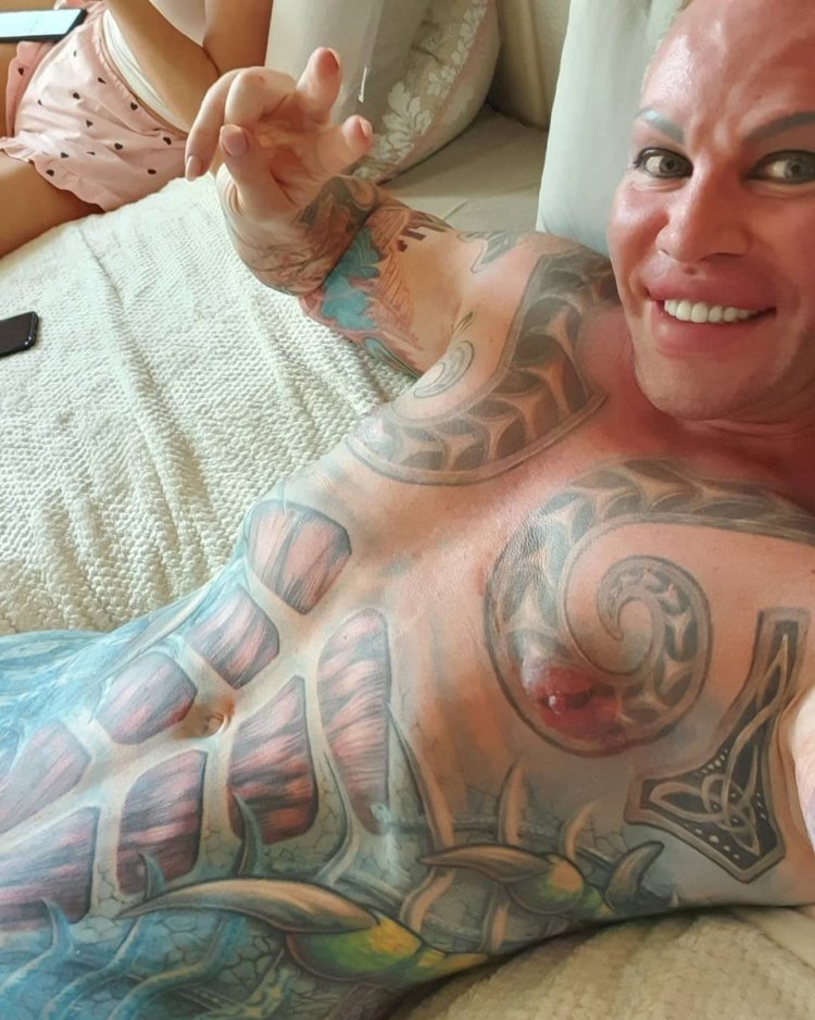 Браззерс оргии Nicole Aniston