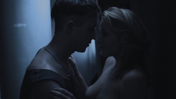 Екатерина Вилкова в бане а зори