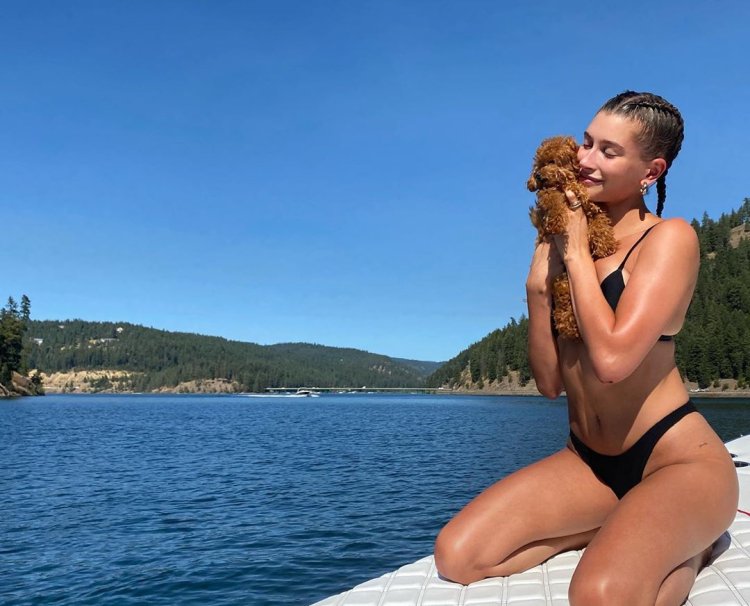 Хейли Сквайрс бикини