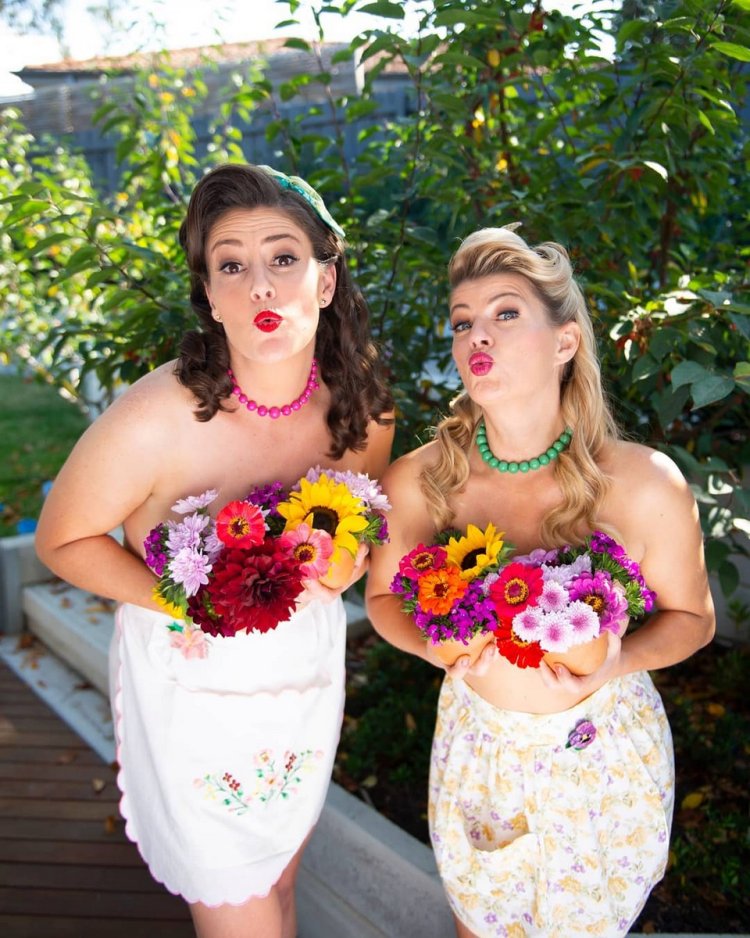 День голого садовника