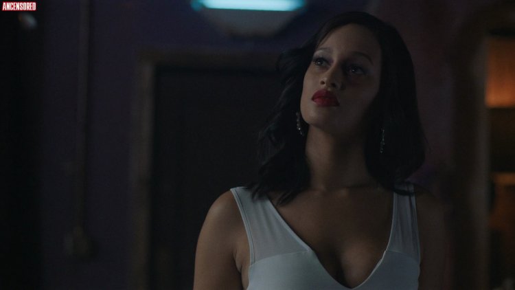 Эларика Галлахер голая