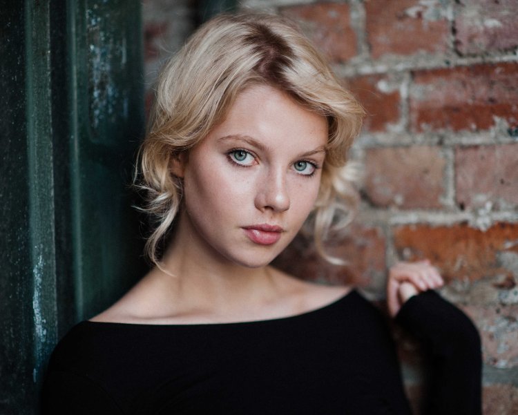 Элла ньютон