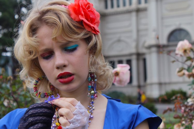 Сутенёр фильм 2018