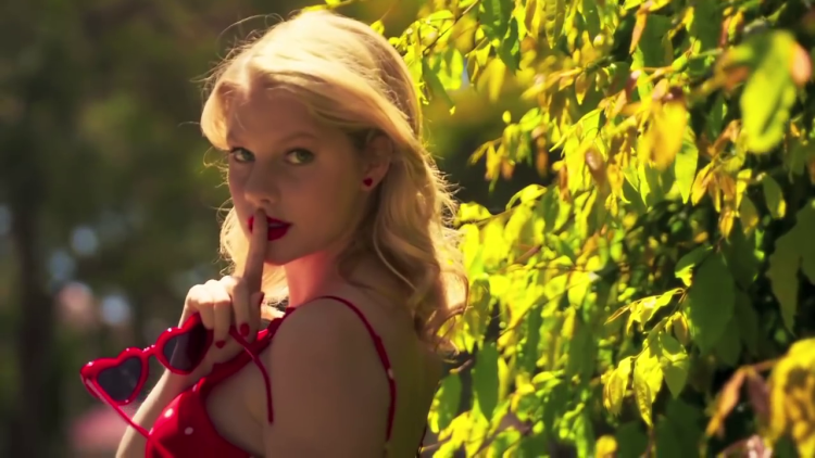 Элла Ньютон слив