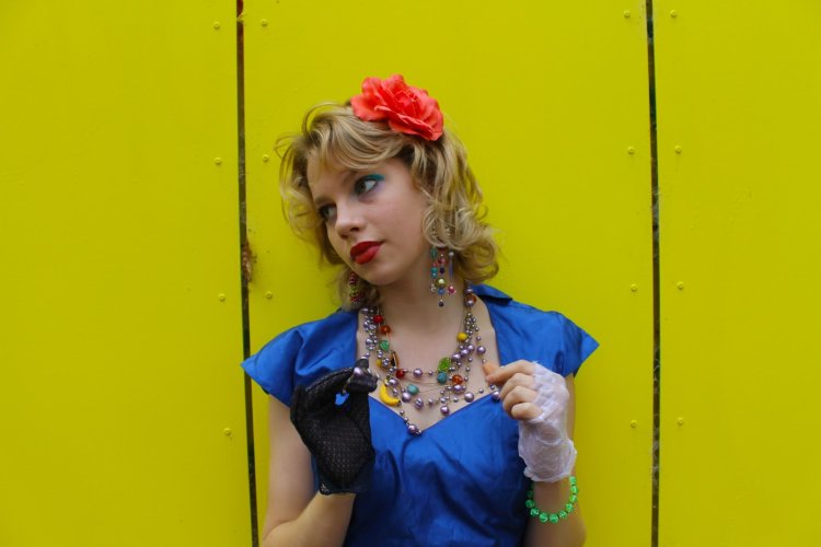 Кэтрин Ньютон маленькие женщины