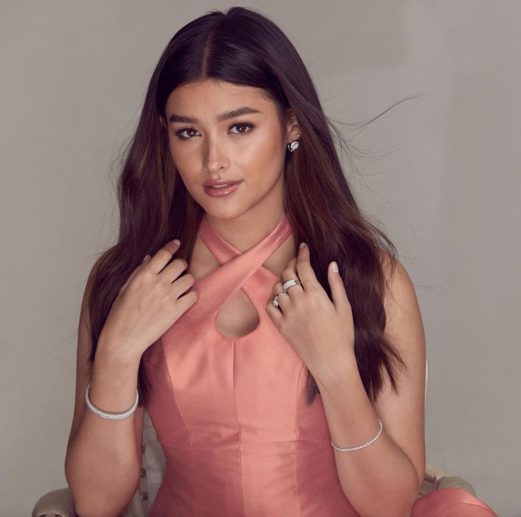 Лиза Соберано голая Жулия Борето