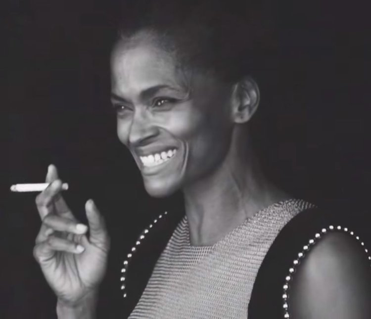 Карен Александер