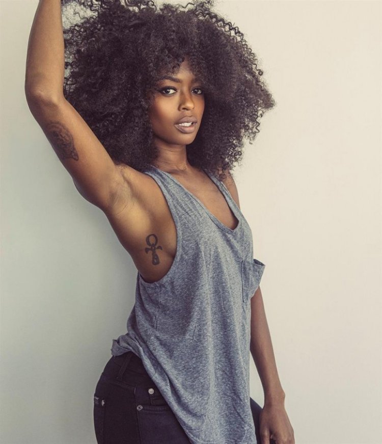 Джависия Лесли Бэтвумен