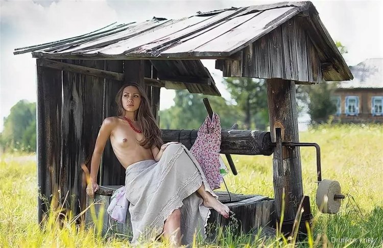 Голые красотки в деревне