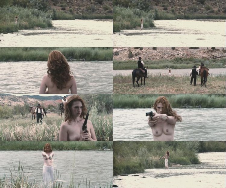 Дженьюэри Джонс сиськи