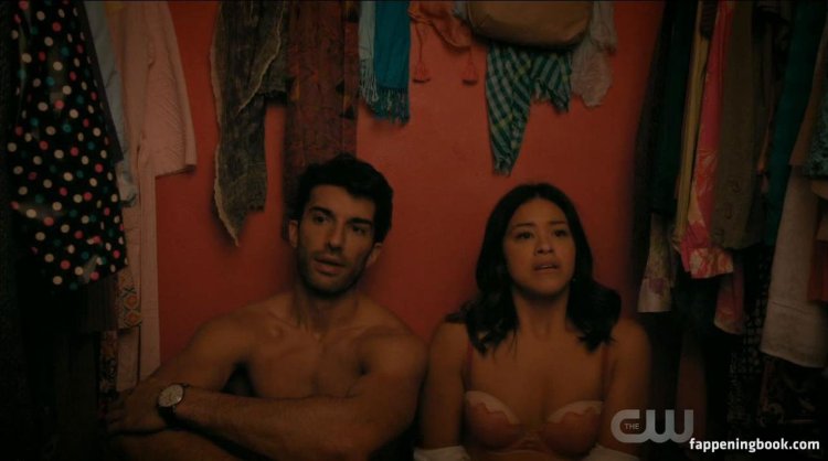 Мишель Родригез голенькая