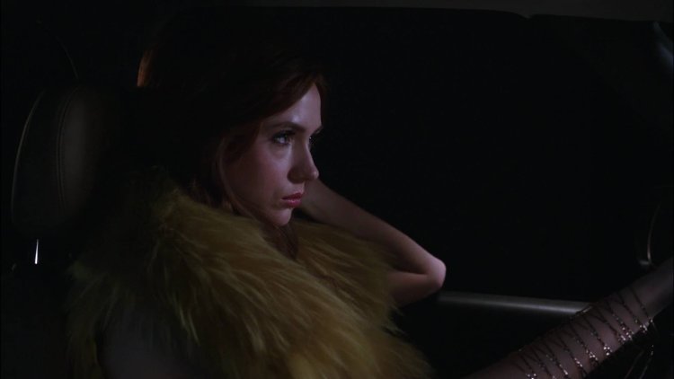 Карен Гиллан в Нижнем